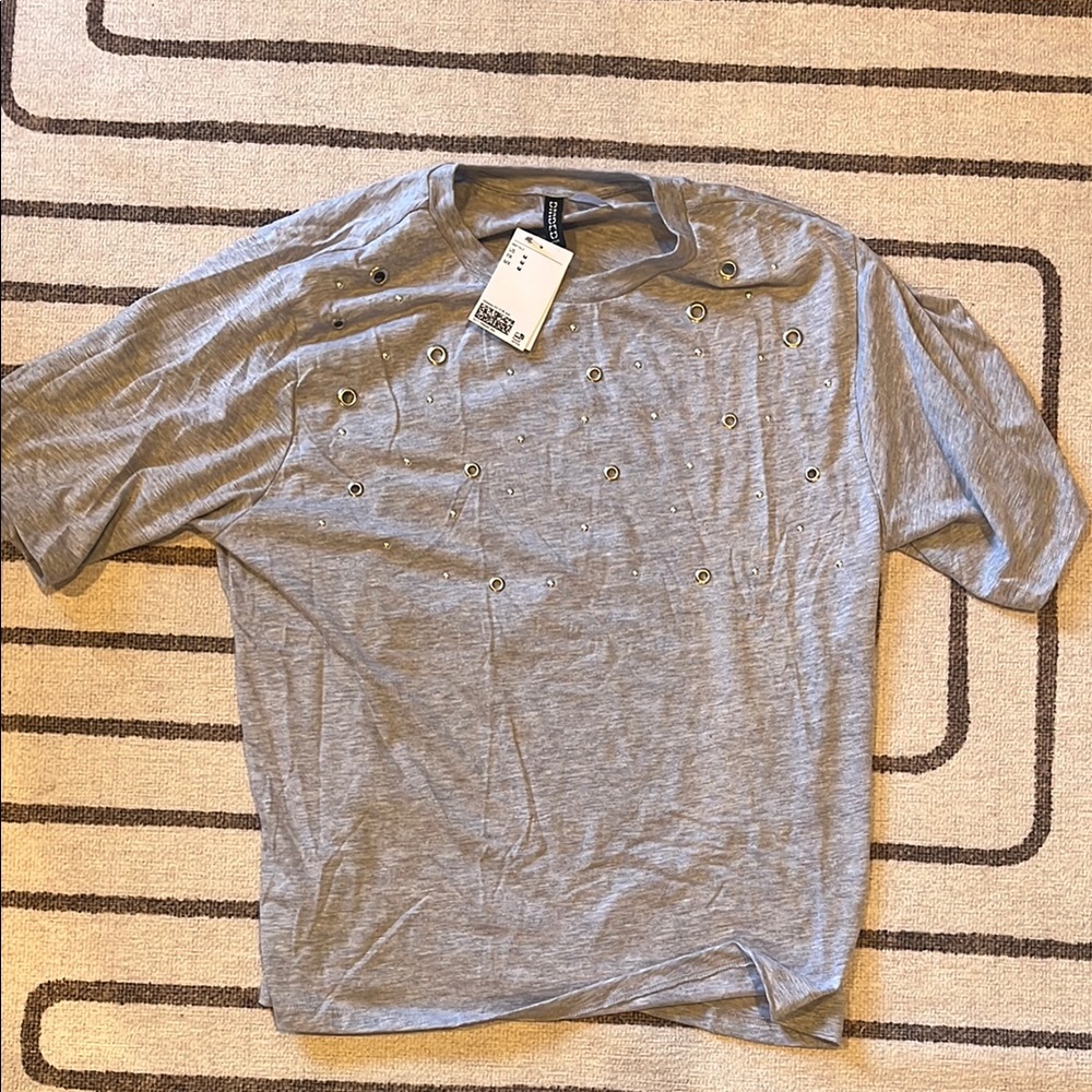 H&M Gray Short Sleeve Tee